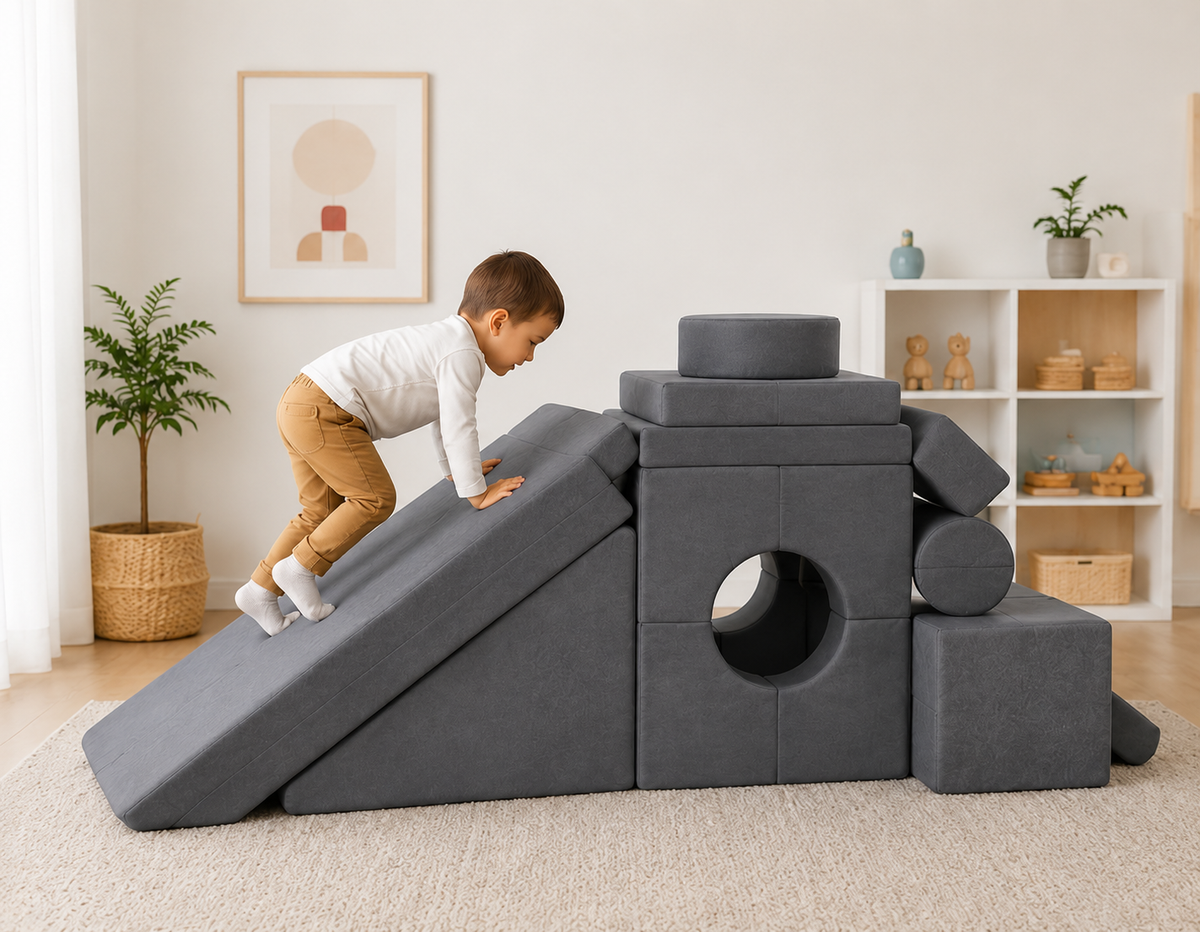 Canapé modulable enfant Nido gris graphite avec enfant grimpant sur structure